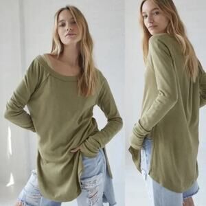 WE THE FREE Snowy Army Green Long Sleeve Thermal Thumbhole Tunic Top  L